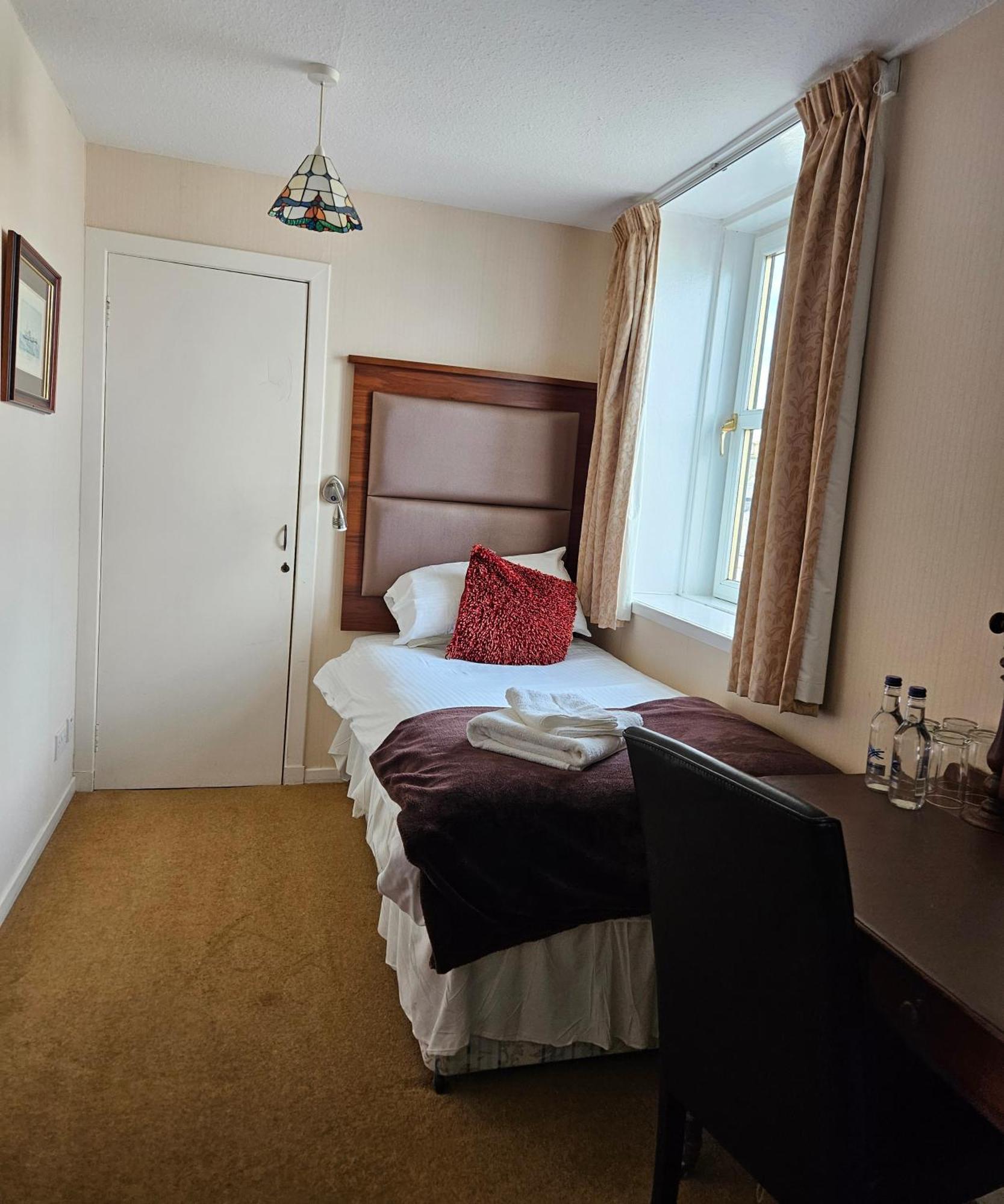 Station Hotel Portsoy Ngoại thất bức ảnh